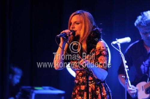 Deutsche Musikerin Judith Holofernes gastiert auf ihrer 